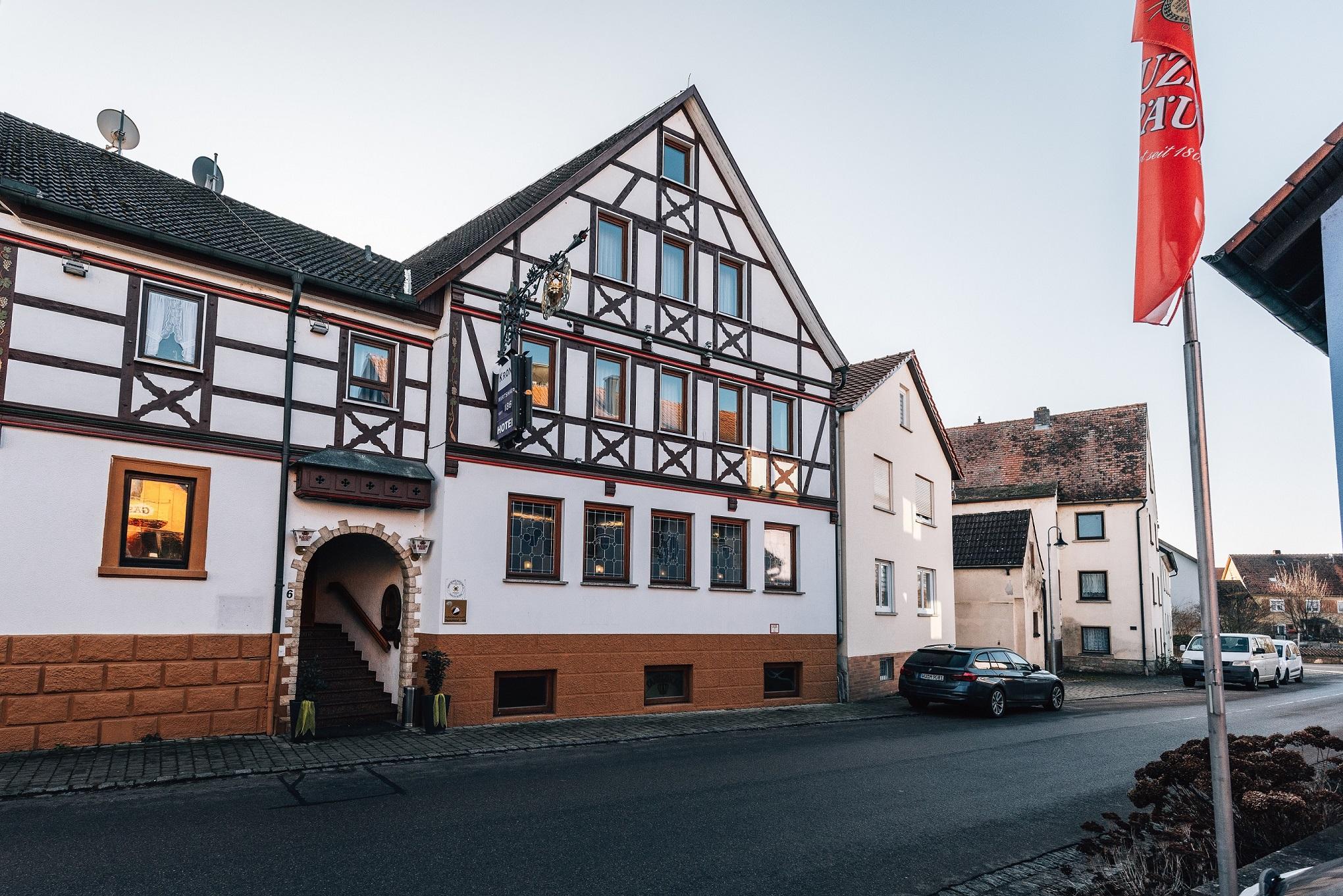 Hotel Krone Tauberrettersheim Екстер'єр фото