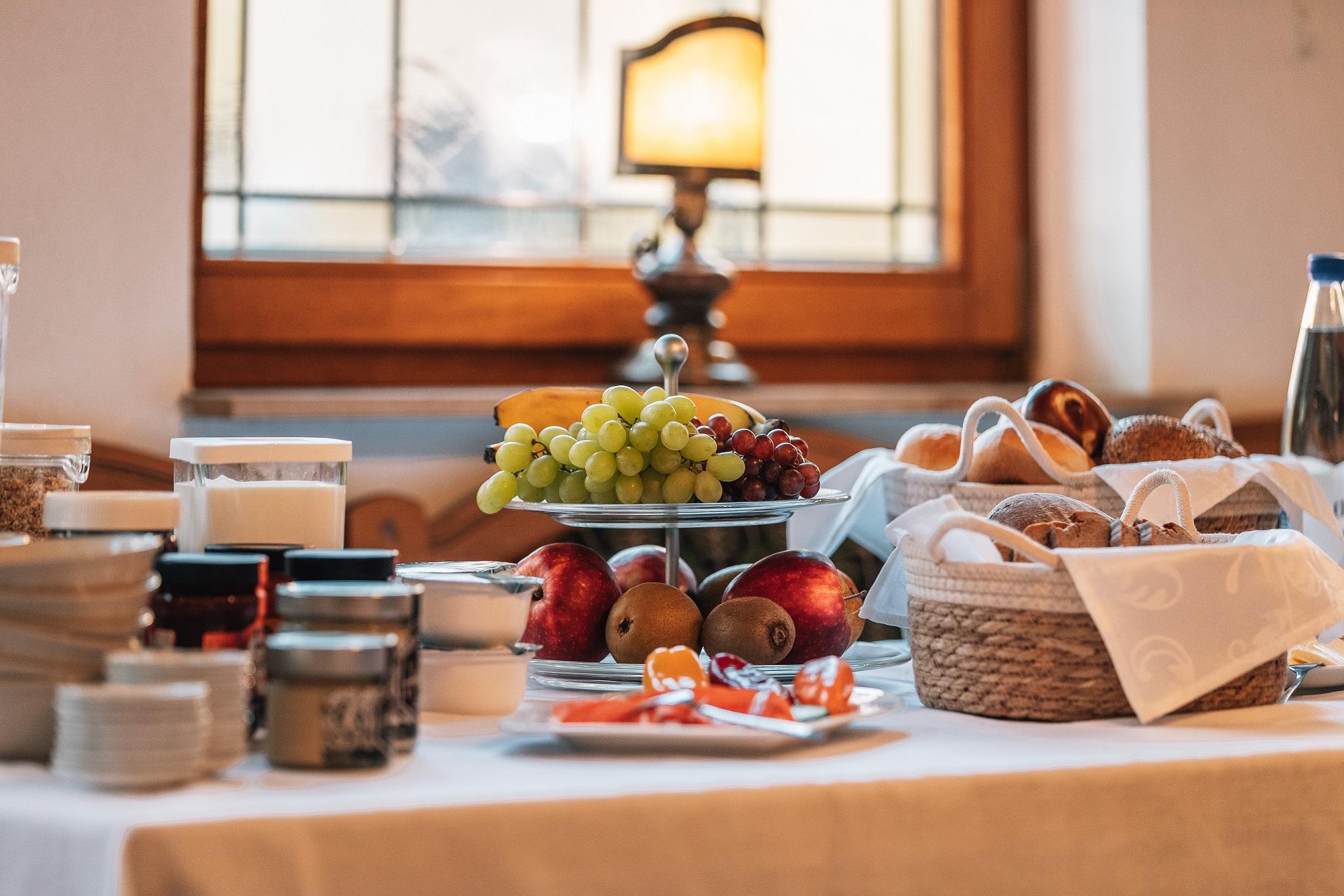 Hotel Krone Tauberrettersheim Екстер'єр фото