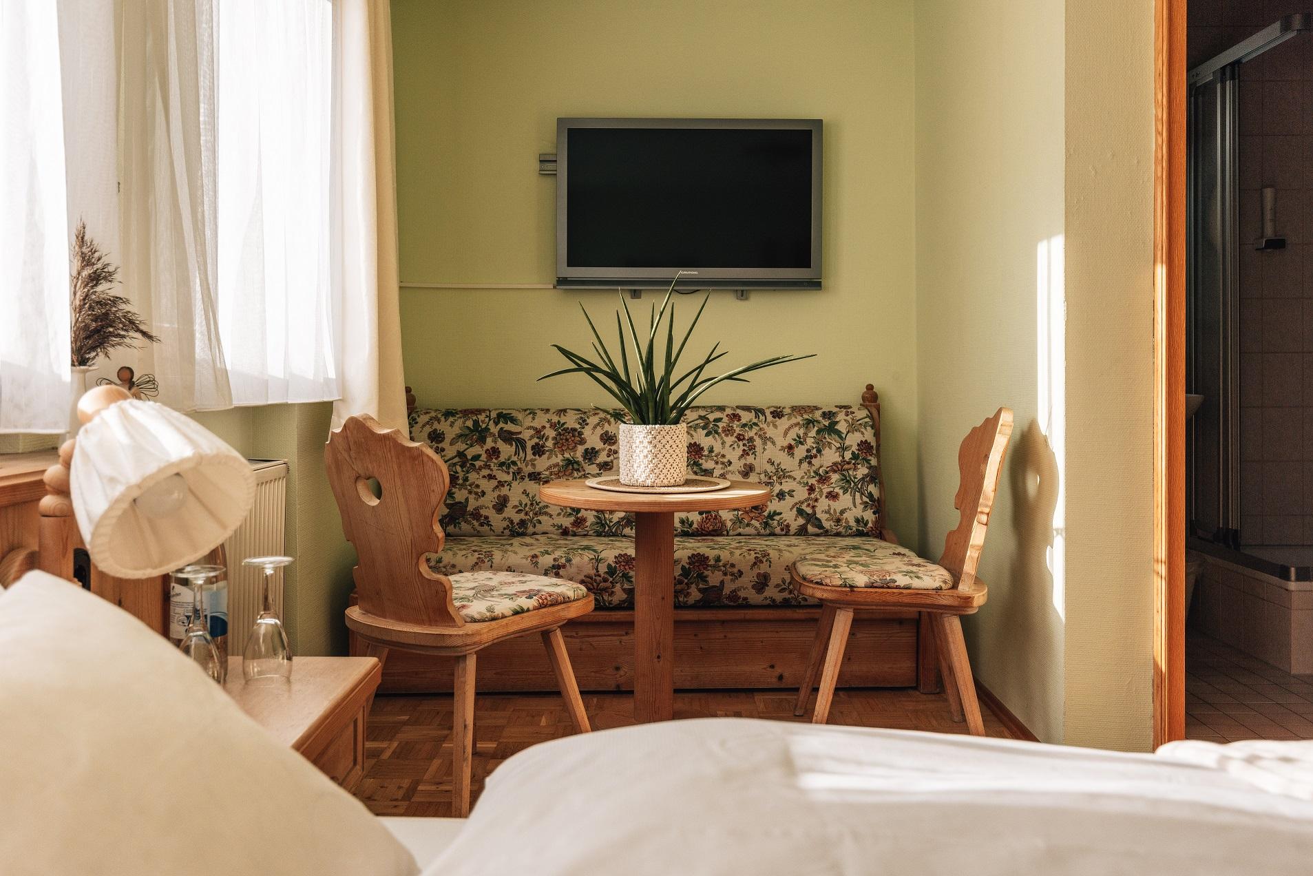 Hotel Krone Tauberrettersheim Екстер'єр фото